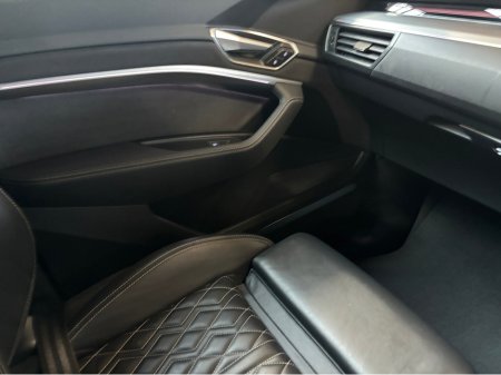 2022 Audi e-tron - photo 22
