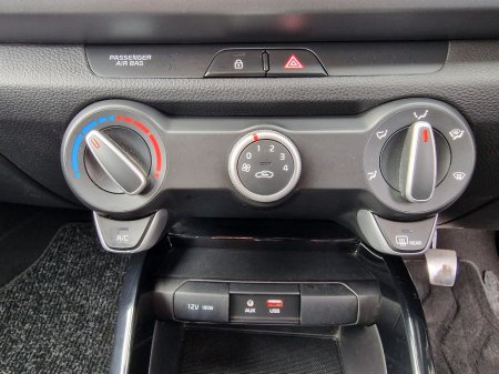 2017 Kia Rio - photo 25