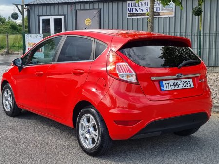 2017 Ford Fiesta - photo 2
