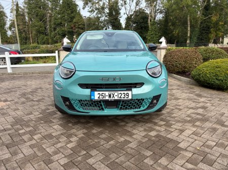 2025 Fiat 600 - photo 2