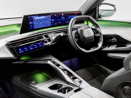 2025 Peugeot 5008 - photo 11