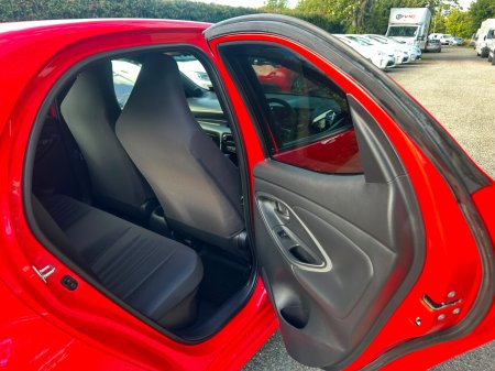 2022 Toyota Yaris - photo 17