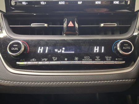 2019 Toyota Corolla - photo 17