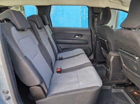 2025 Dacia Jogger - photo 17