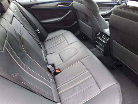 2020 BMW 5-Series - photo 7