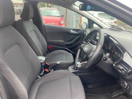 2020 Ford Fiesta - photo 10