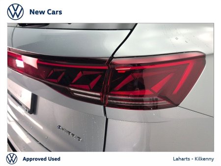2026 Volkswagen Touareg - photo 35