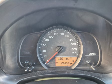 2012 Toyota Yaris - photo 18