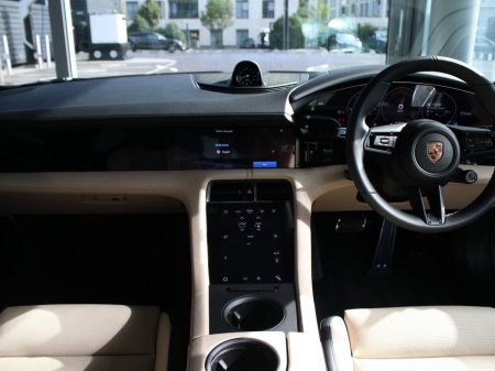 2026 Porsche Taycan - photo 7