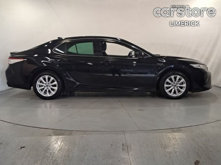 2020 Toyota Camry - photo 2