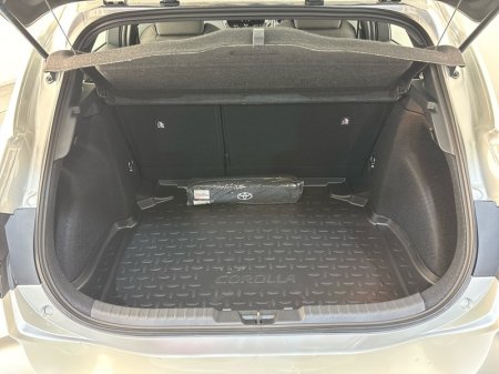 2027 Toyota Corolla - photo 10