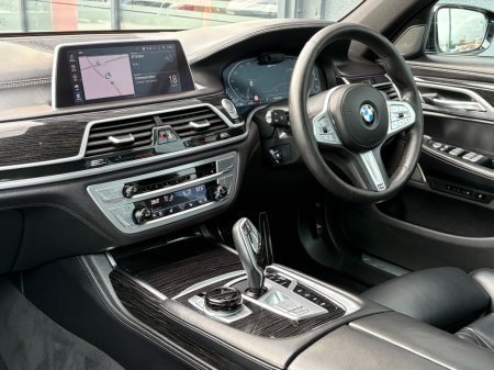 2020 BMW 7-Series - photo 8