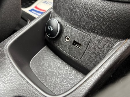 2016 Ford Fiesta - photo 16