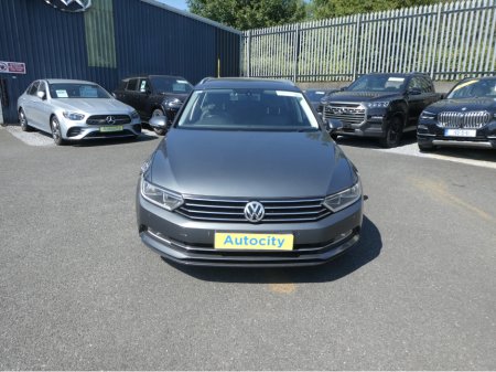 2015 Volkswagen Passat - photo 2