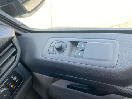 2026 Ford Transit Custom - photo 15
