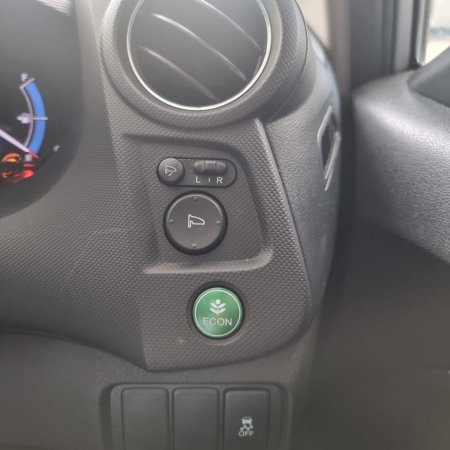 2011 Honda Insight - photo 15