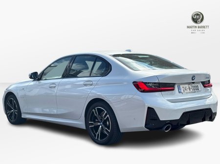 2024 BMW 3-Series - photo 4