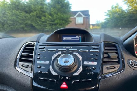 2017 Ford Fiesta - photo 34