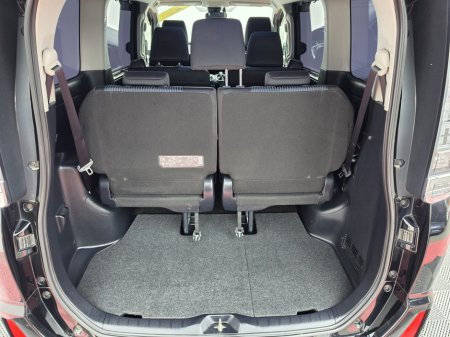 2016 Toyota Voxy - photo 29