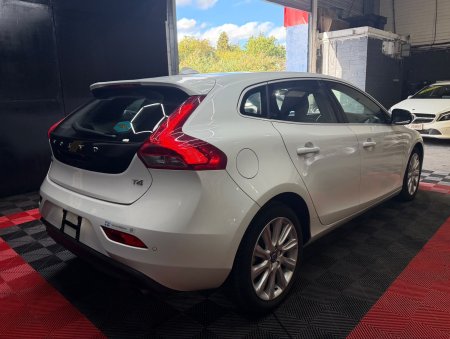 2015 Volvo V40 - photo 18