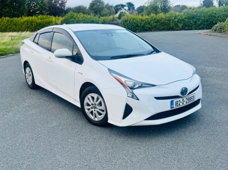 2018 Toyota Prius - photo 2