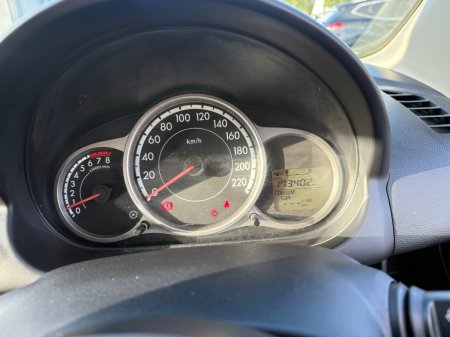2015 Mazda Mazda2 - photo 12
