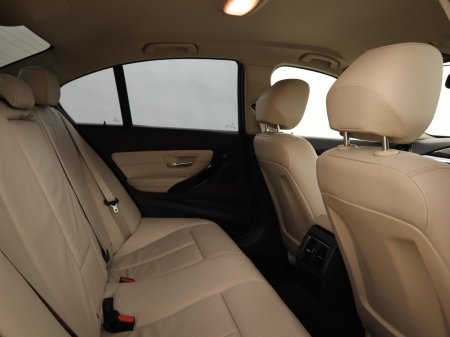 2017 BMW 3-Series - photo 13