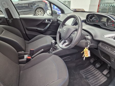 2019 Peugeot 208 - photo 15