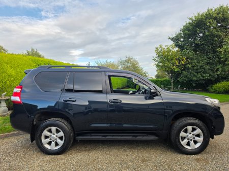 2016 Toyota Land Cruiser - photo 2