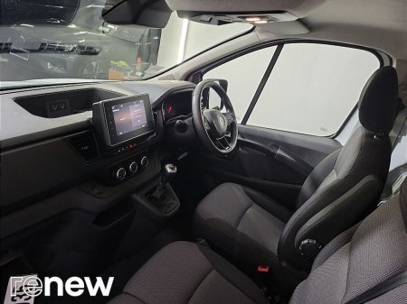 2022 Renault Trafic - photo 28