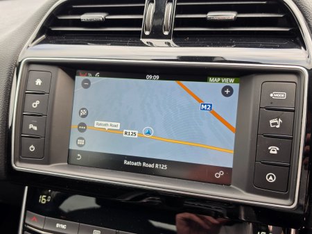 2016 Jaguar XE - photo 22
