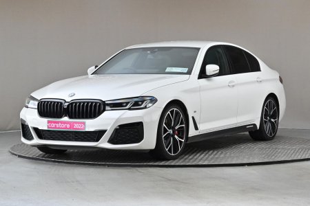 2022 BMW 5-Series - photo 3