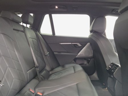 2025 BMW i5 - photo 22