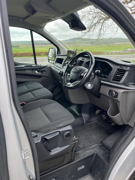 2022 Ford Transit Custom - photo 16