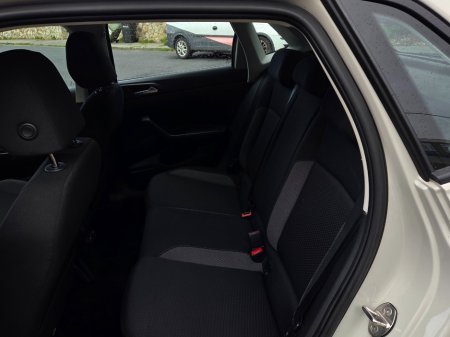 2023 Volkswagen Polo - photo 8