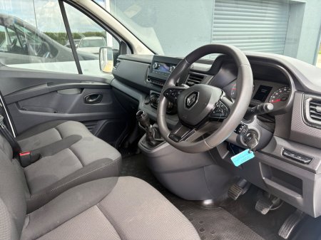 2024 Renault Trafic - photo 2