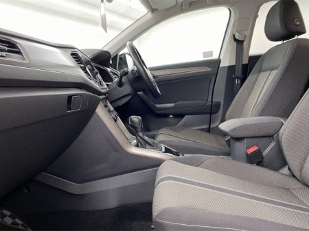 2021 Volkswagen T-Roc - photo 4