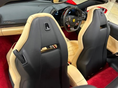 2017 Ferrari 488 - photo 32