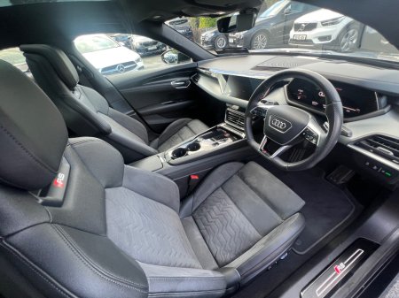 2021 Audi e-tron GT - photo 12