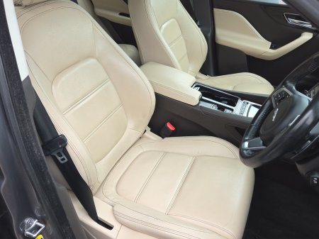 2019 Jaguar F-Pace - photo 9