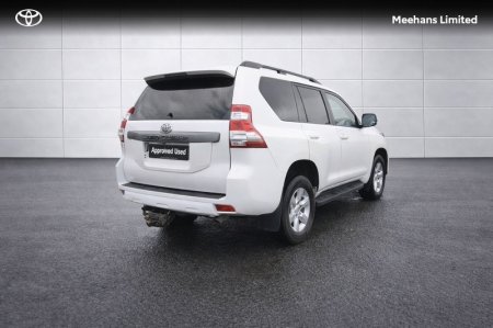 2017 Toyota Land Cruiser - photo 2