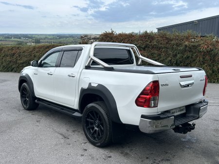 2022 Toyota Hilux - photo 4