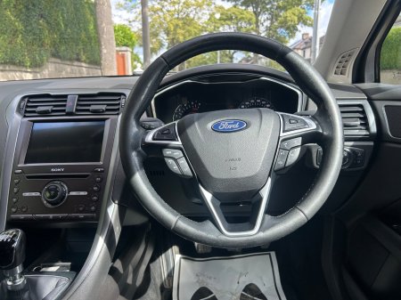 2019 Ford Mondeo - photo 15