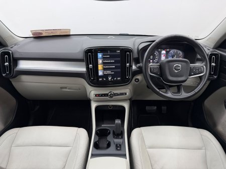 2021 Volvo XC40 - photo 9
