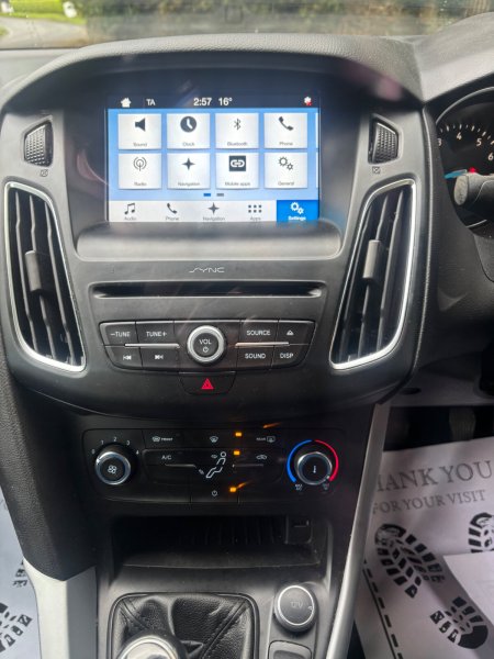 2017 Ford Focus - photo 23