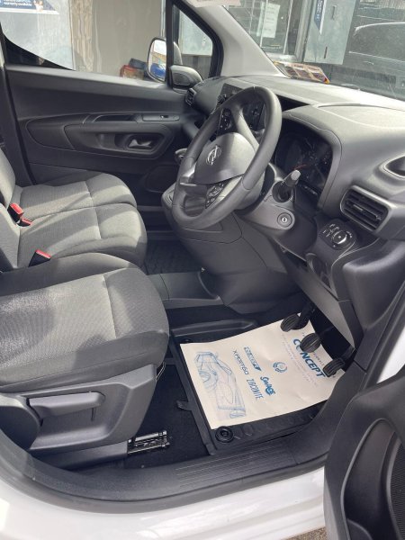 2022 Opel Combo - photo 15