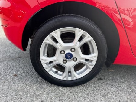 2016 Ford Fiesta - photo 27