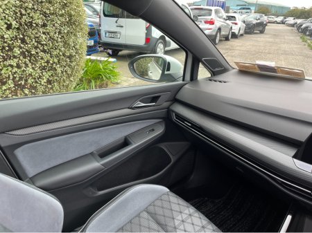 2024 Volkswagen Golf - photo 16
