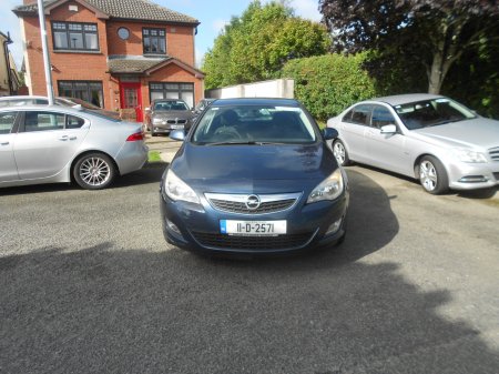 2011 Opel Astra - photo 13