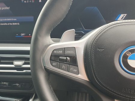 2023 BMW 3-Series - photo 16